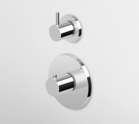 Parte esterna per termostatico DOCCIA incasso da 1/2, con rubinetto d'arresto. Parte esterna per termostatico DOCCIA incasso da 1/2, con rubinetto d'arresto.