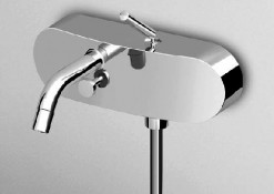 VASCA-DOCCIA Miscelatore monocomando esterno con deviatore, aeratore, completo doccia. VASCA-DOCCIA Miscelatore monocomando esterno con deviatore, aeratore, completo doccia.