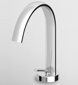 LAVABO Miscelatore monocomando con bocca fissa, rompigetto, flessibili di collegamento. LAVABO Miscelatore monocomando con bocca fissa, rompigetto, flessibili di collegamento.