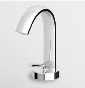 BIDET Miscelatore monocomando con bocca fissa, rompigetto, flessibili di collegamento. BIDET Miscelatore monocomando con bocca fissa, rompigetto, flessibili di collegamento.